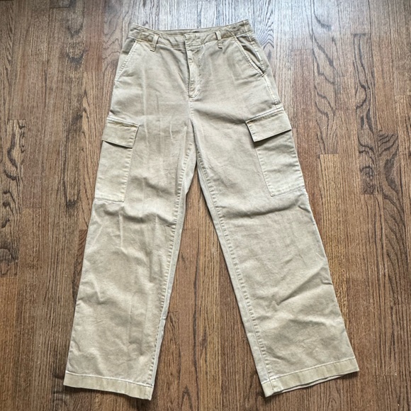 GAP Midrise Loose Khaki Cargo Pants Size 4 - Picture 3 of 10
